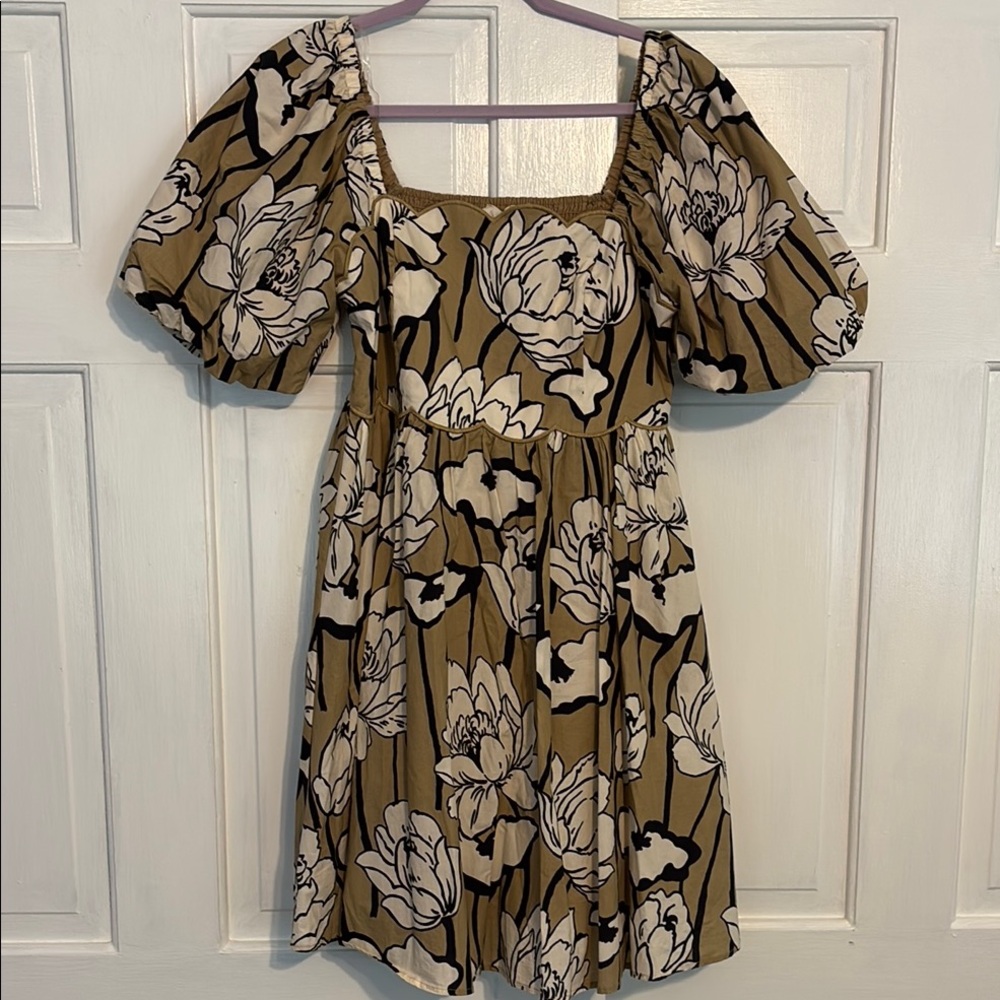 Entro Floral Puff Sleeve Dress in Brown and White size M